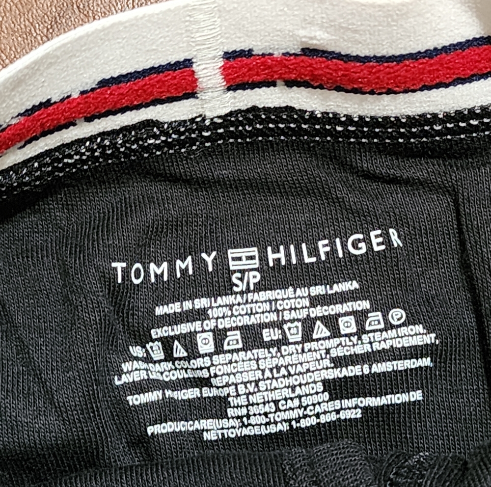 NWOT ... Tommy Hilfiger Black Briefs with White Waistband - Picture 4 of 5